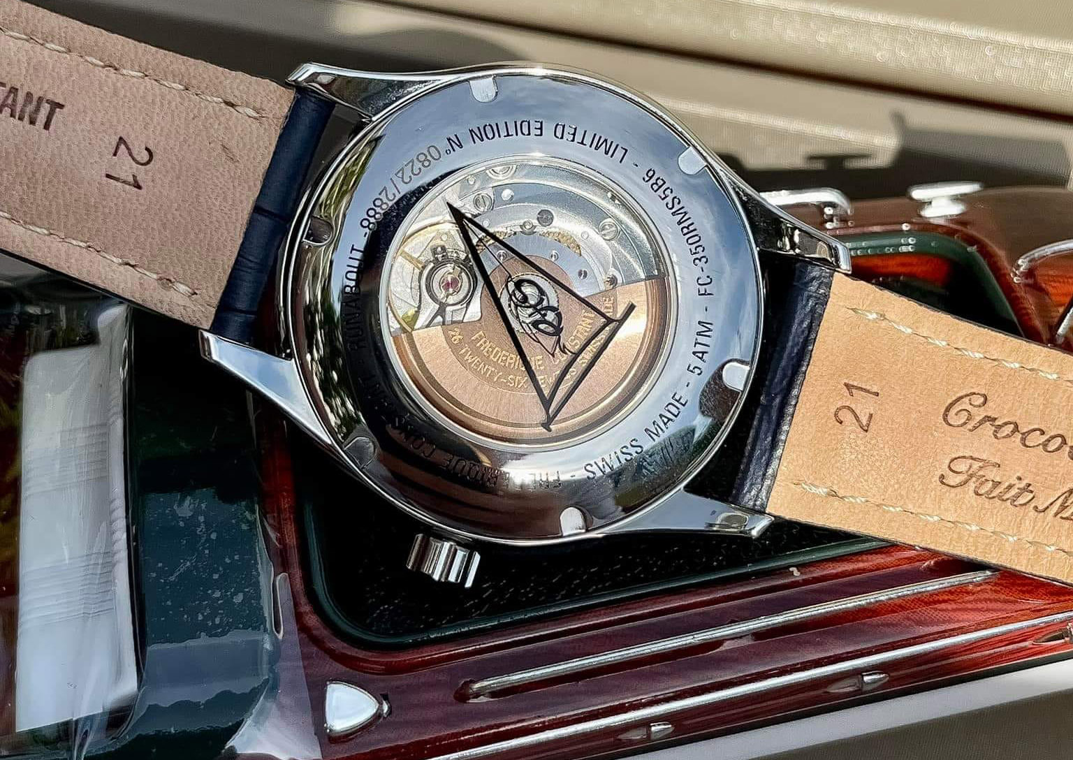 dong ho frederique constant runabout fc 350rms5b6 8