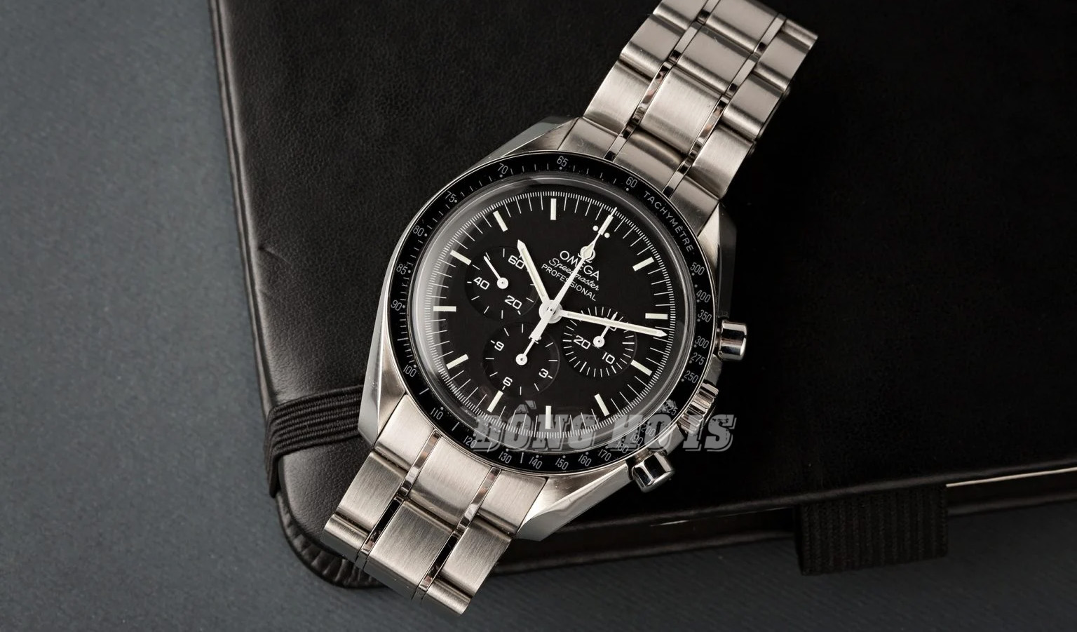 so sanh omega seamaster va speedmaster 1 copy