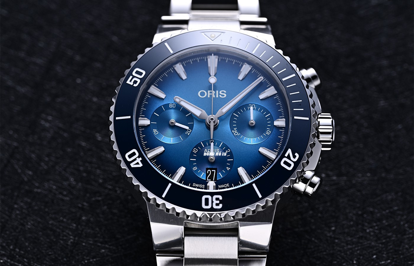 dong ho oris aquis aquis chronograph 01 771 7793 4155 07 8 23 01peb (3)