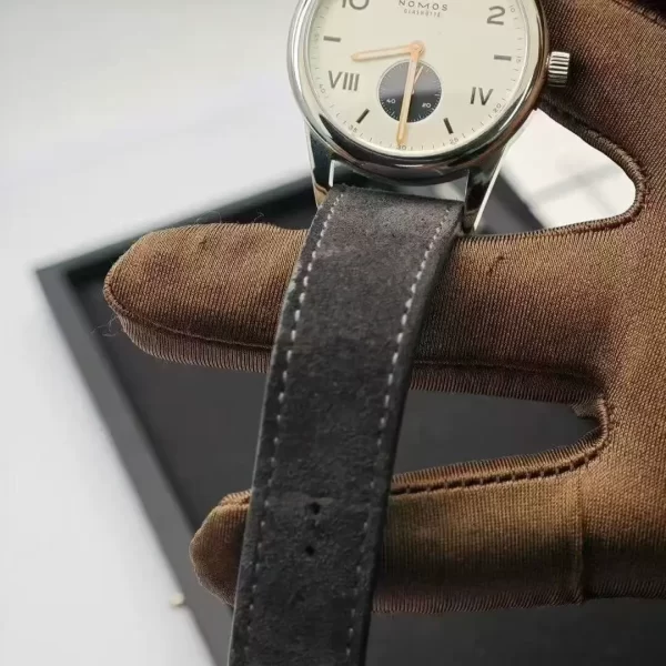 Nomos Club 738.S5 Limited (5)