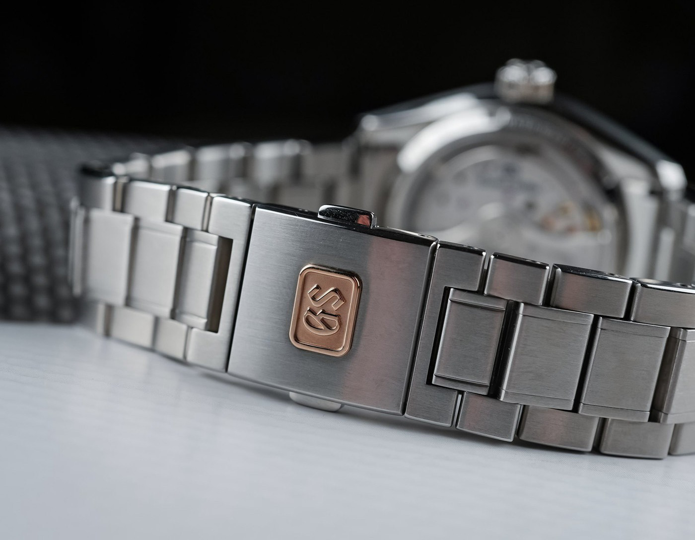 Grand Seiko Spring Drive Series SLGB005 (2) Grand Seiko Spring Drive Series SLGB005 (2)