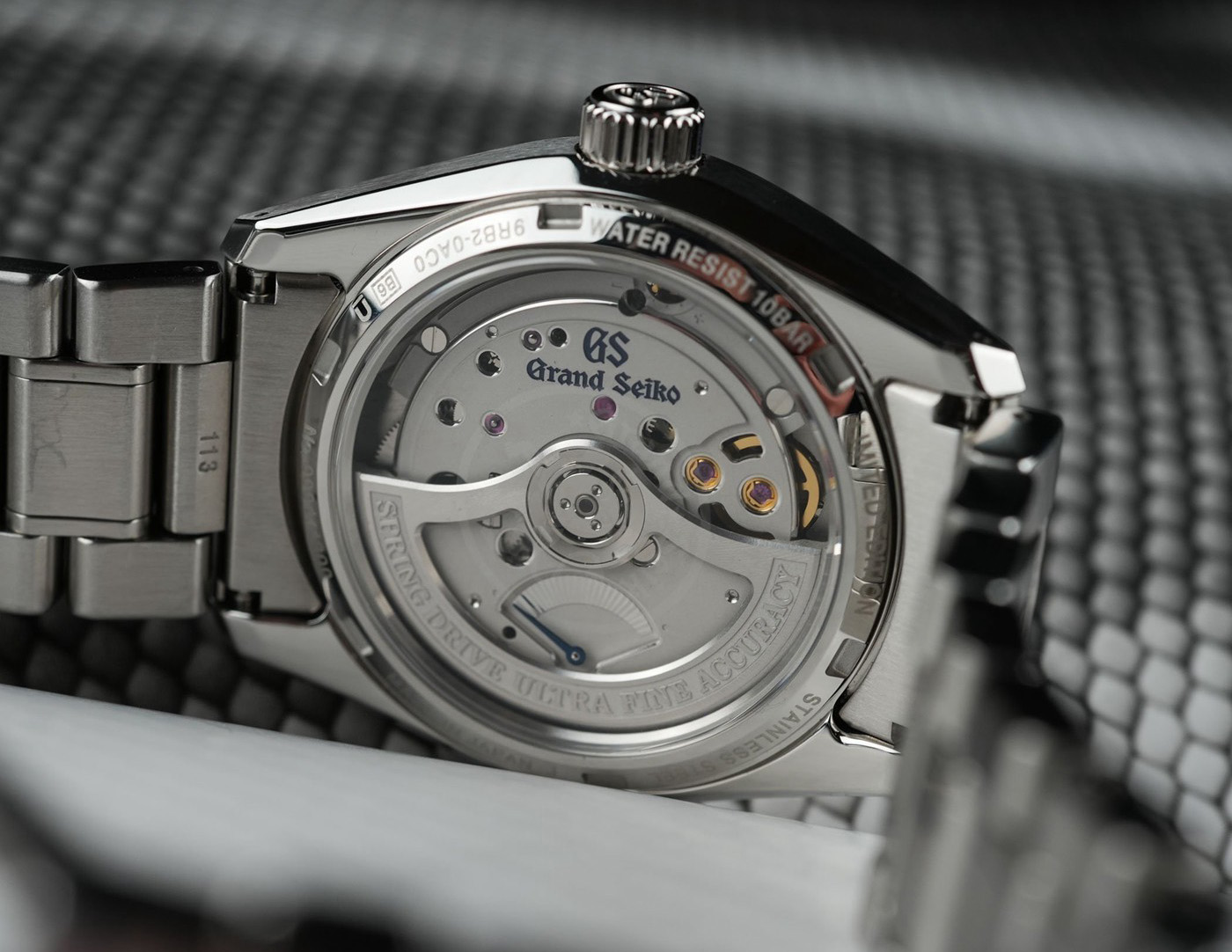 Grand Seiko Spring Drive Series SLGB005 (3) Grand Seiko Spring Drive Series SLGB005 (3)