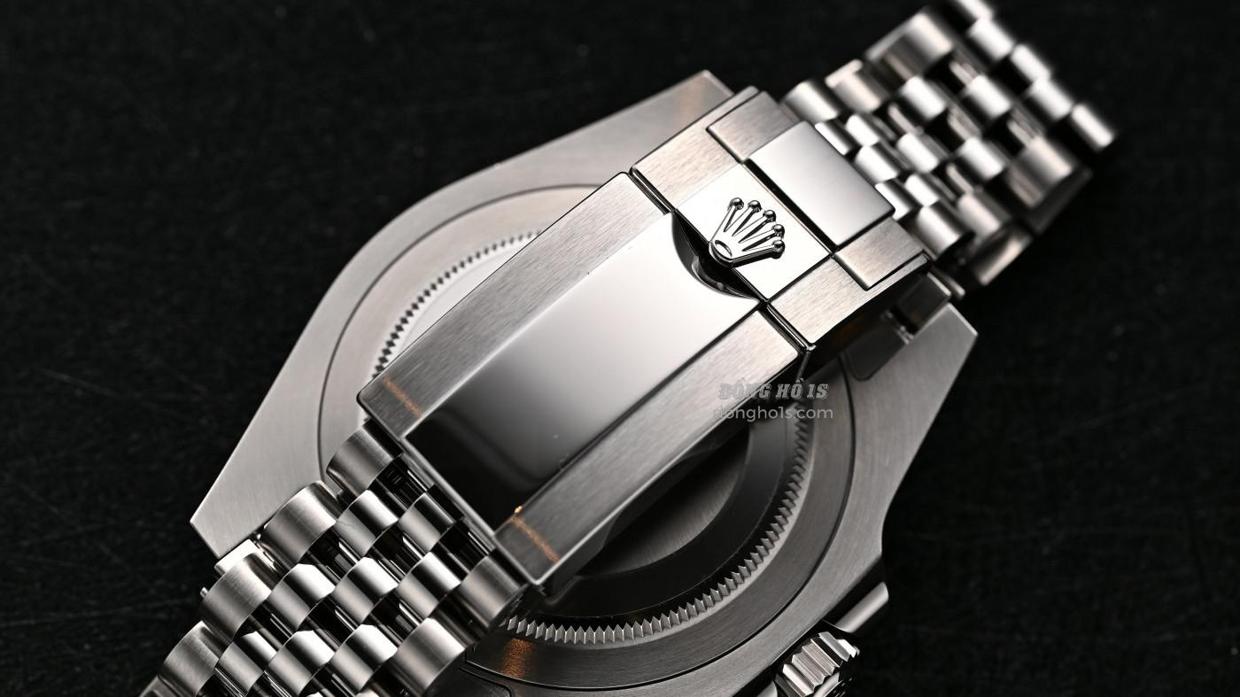 Rolex GMT Master II series m126710grnr 0003 (8) Rolex GMT Master II series m126710grnr 0003 (8)