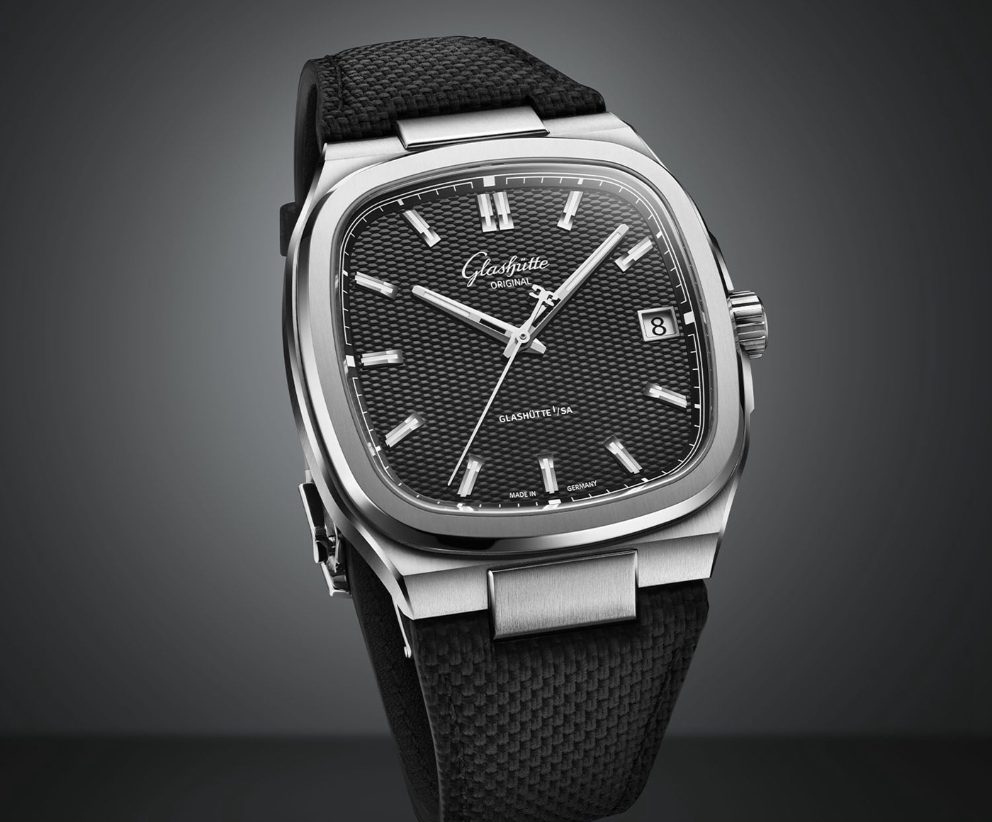 Glashütte Original 1970s moi (7) Glashütte Original 1970s moi (7)