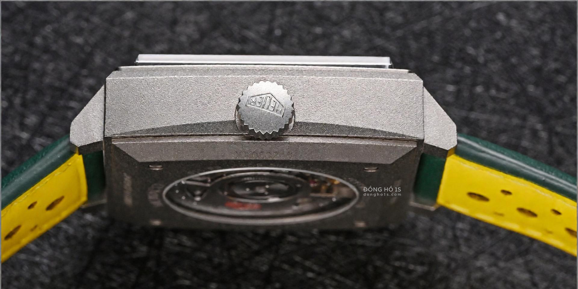 TAG Heuer Monaco Series CAW218E (2) TAG Heuer Monaco Series CAW218E (2)