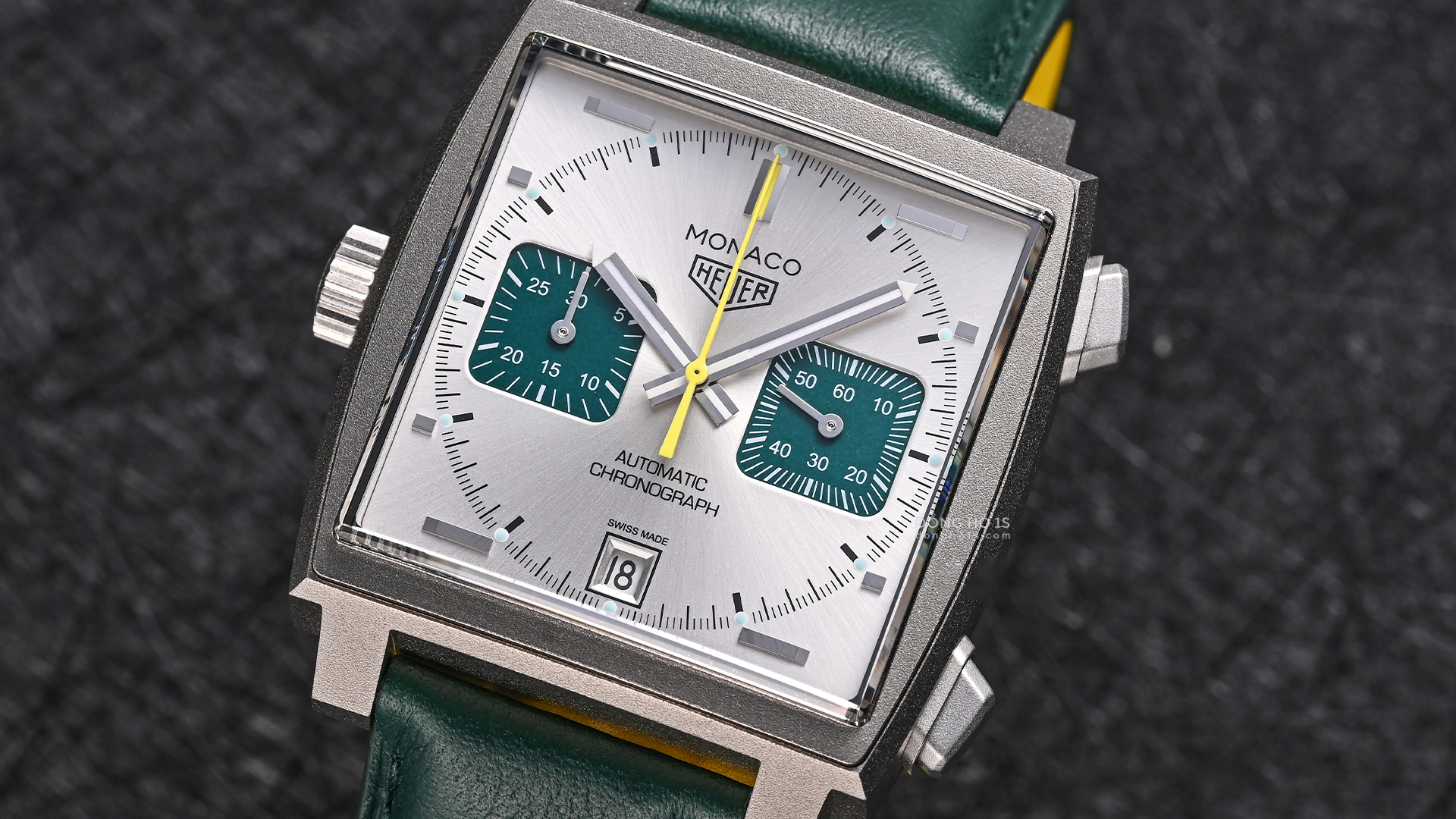TAG Heuer Monaco Series CAW218E (4) TAG Heuer Monaco Series CAW218E (4)