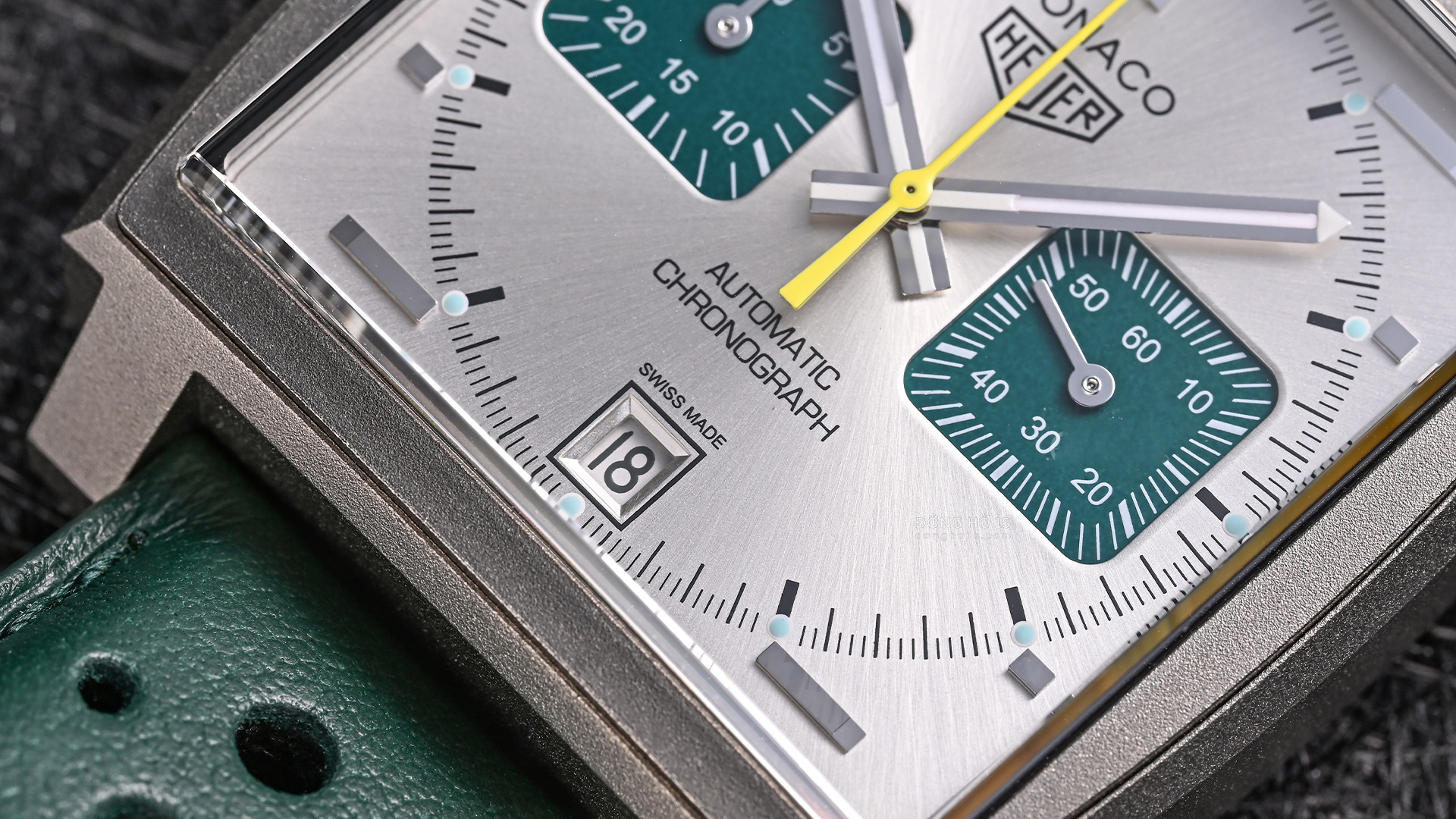 TAG Heuer Monaco Series CAW218E (6) TAG Heuer Monaco Series CAW218E (6)