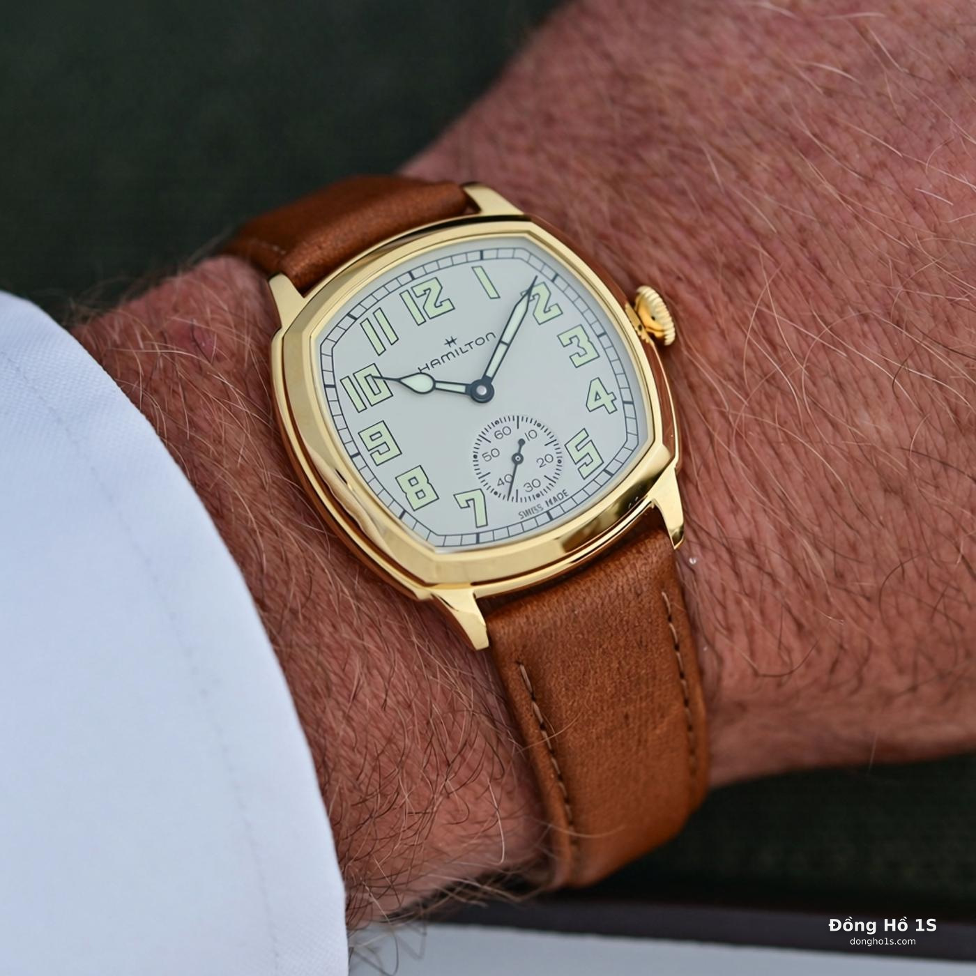 Hamilton American Classic dây da nâu trên cổ tay